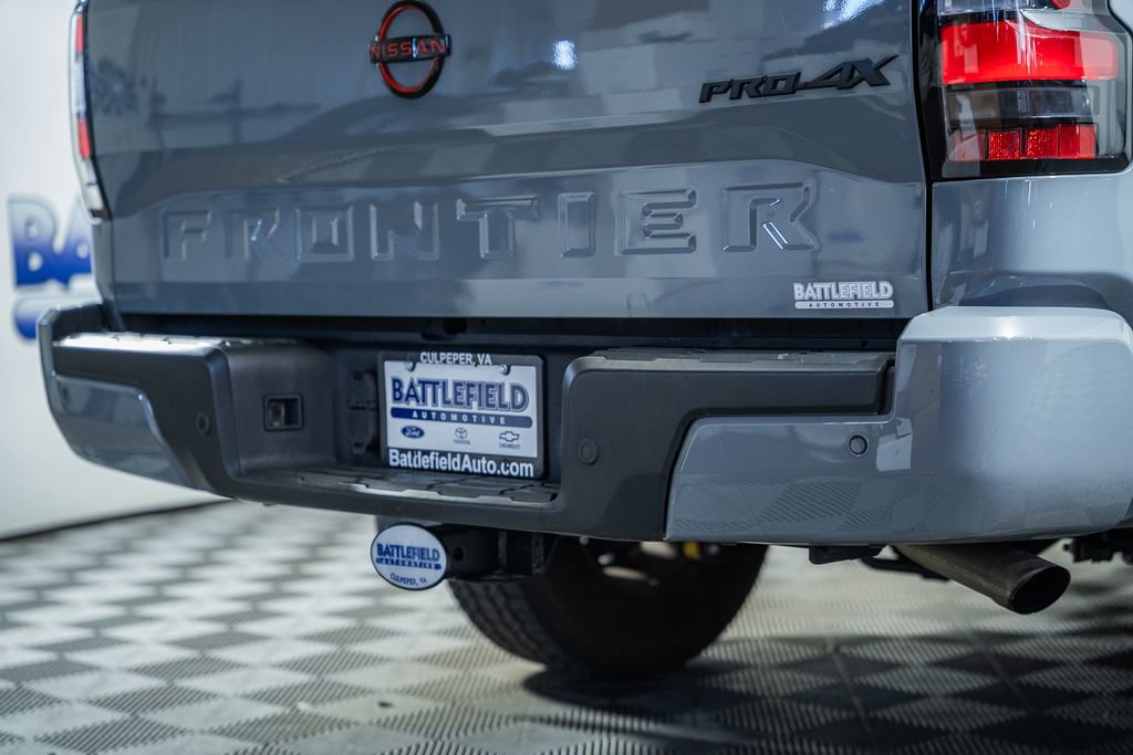 Used 2024 Nissan Frontier PRO-4X w/ Pro Convenience Package image 8