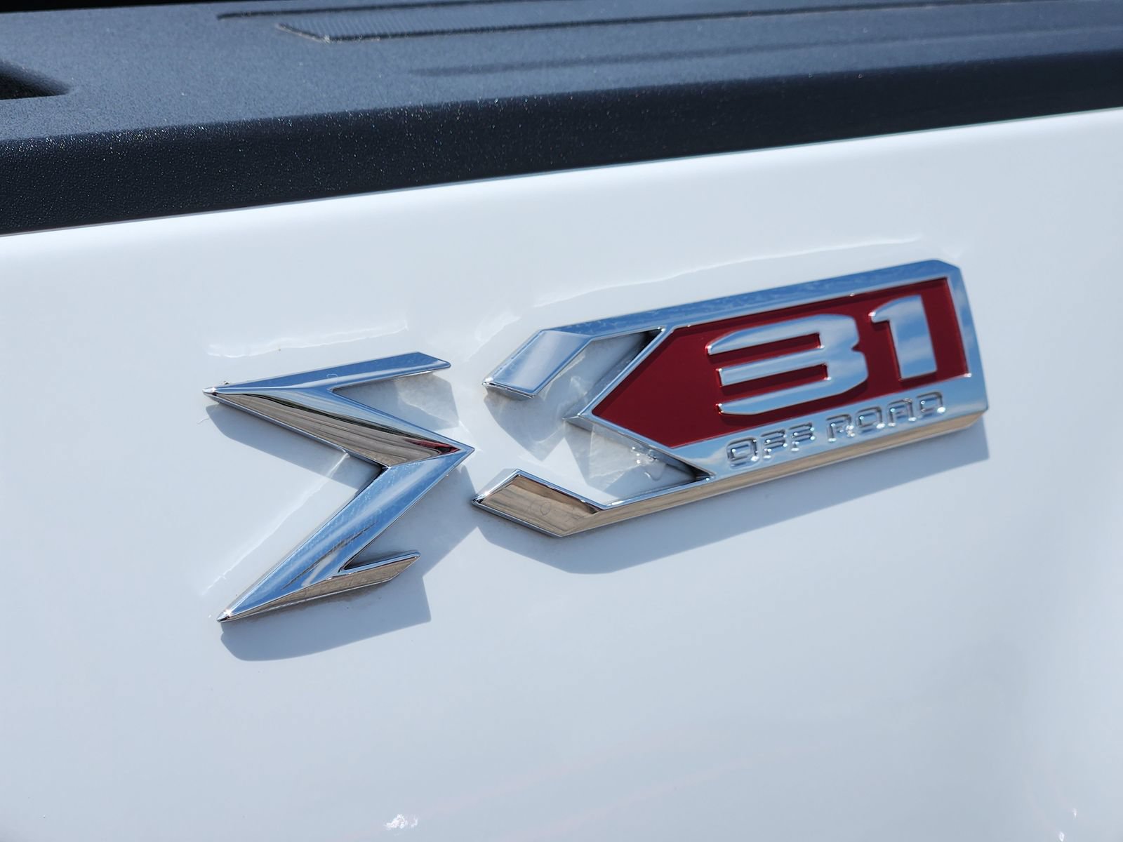 Used 2026 GMC Sierra 2500 Pro w/ 1SA Pro Safety Plus Package AWD/4WD image 13