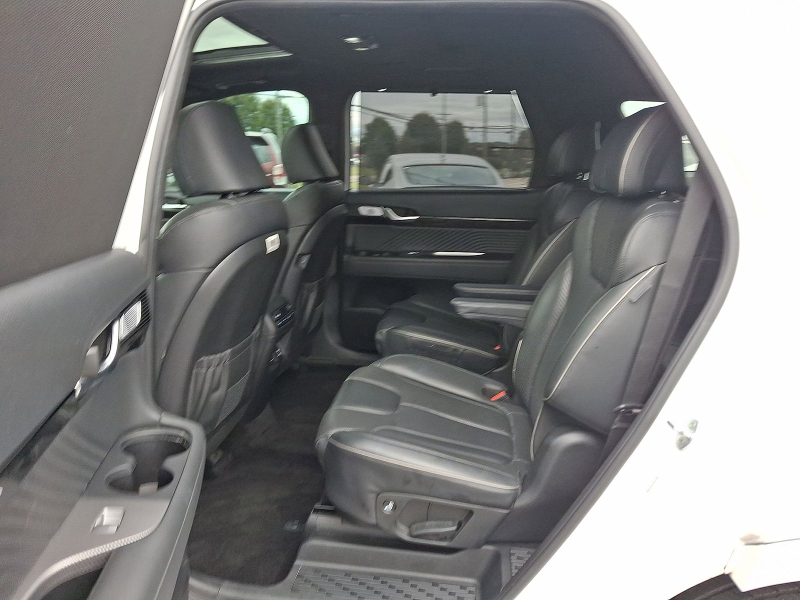 Used 2023 Hyundai Palisade Calligraphy image 26