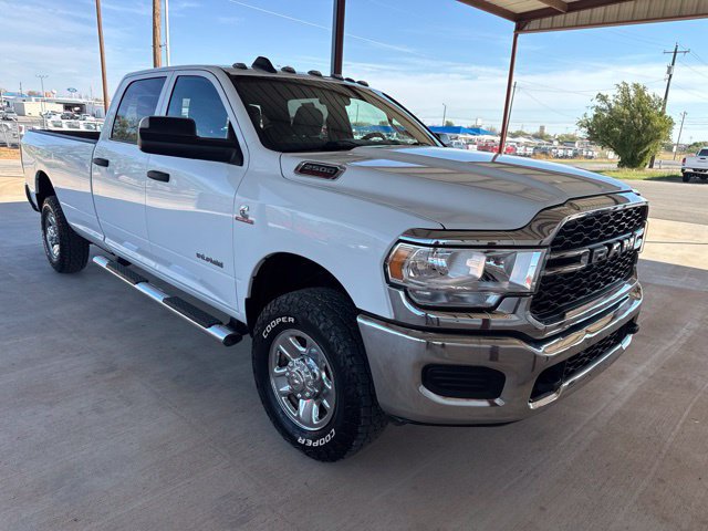 Used 2022 RAM 2500 Tradesman AWD/4WD image 1
