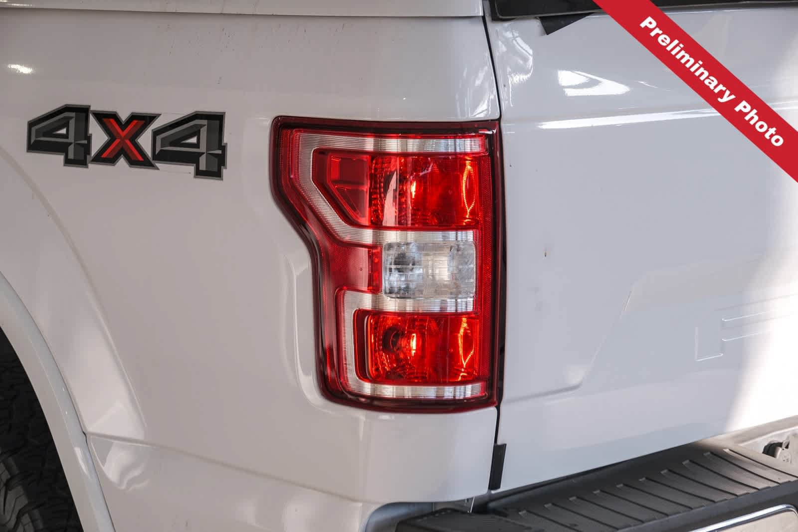 Used 2018 Ford F150 Lariat w/ Heavy-Duty Payload Package AWD/4WD image 6