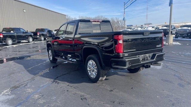 Used 2022 Chevrolet Silverado 3500 High Country image 3