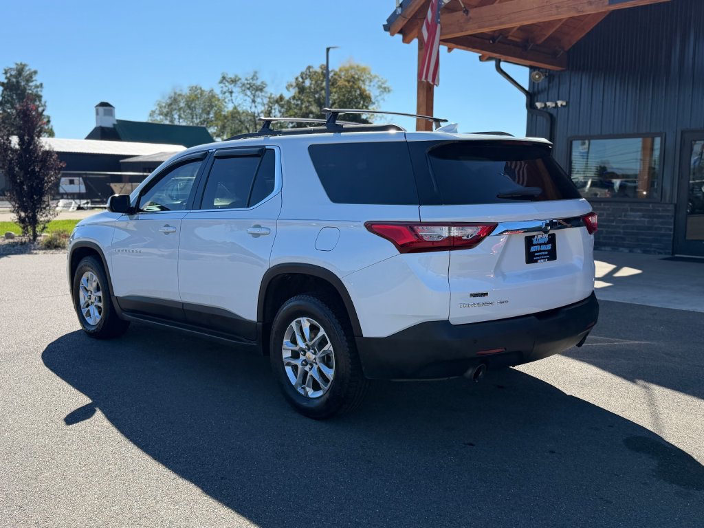 Used 2020 Chevrolet Traverse LT w/ LPO, 'HIT The Road' Package AWD/4WD image 6