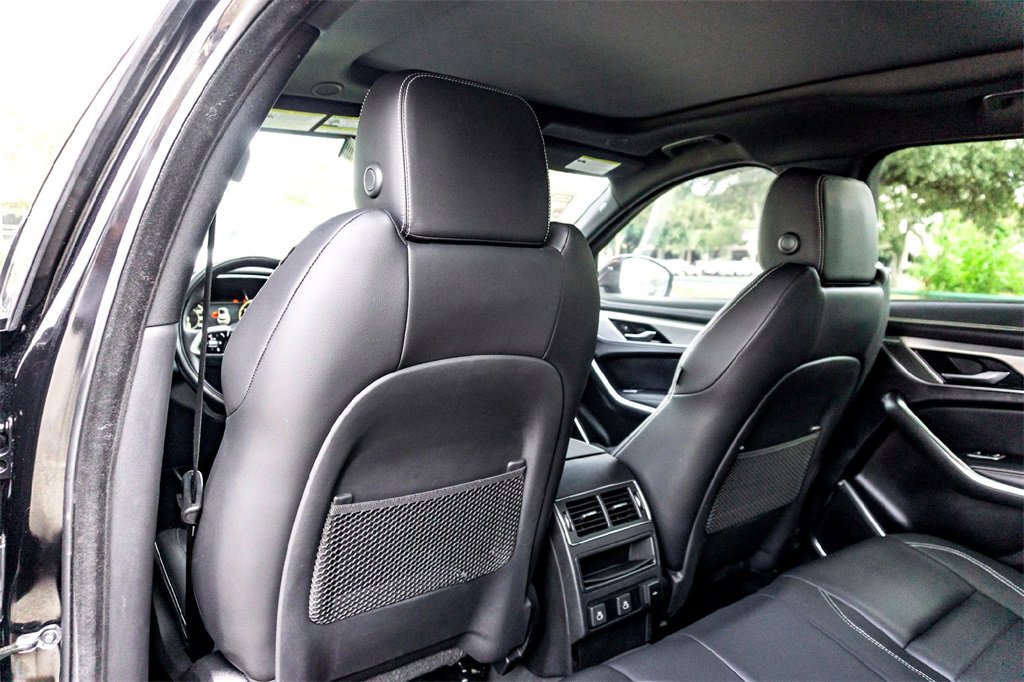 Used 2024 Jaguar F-PACE R-Dynamic S image 29