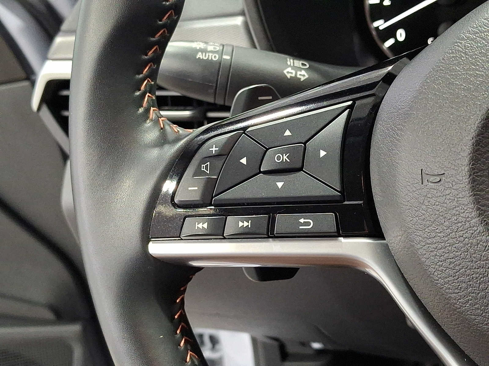 Used 2025 Nissan Altima 2.5 SR AWD/4WD image 20
