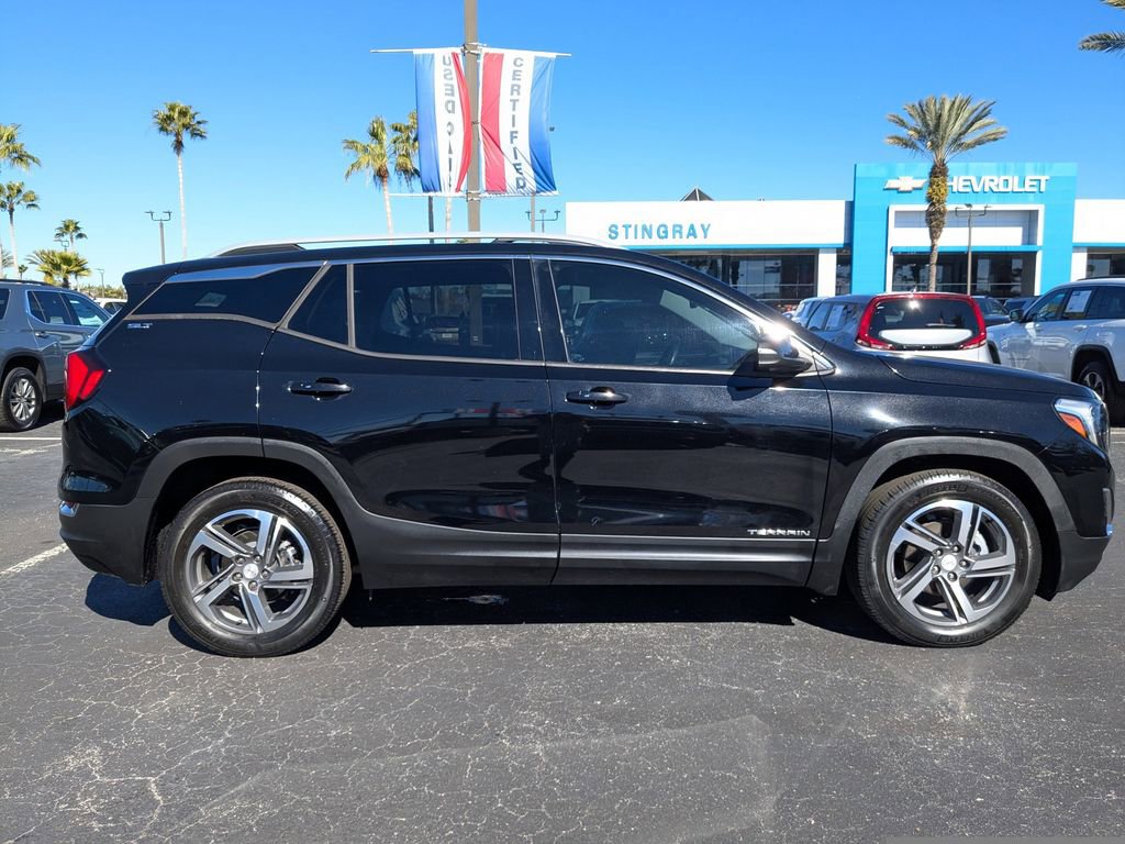 Used 2021 GMC Terrain SLT image 3