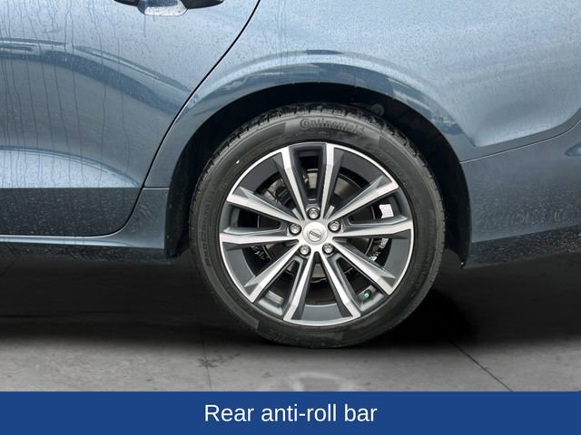 Used 2022 Volvo S60 B5 Inscription image 28