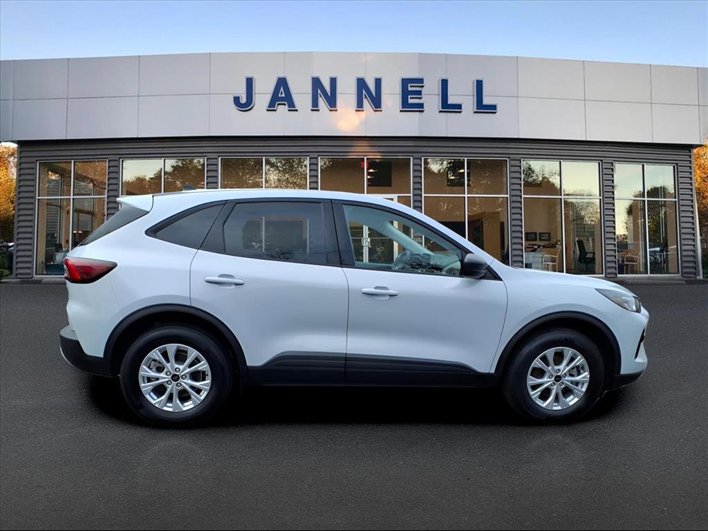 Used 2025 Ford Escape Active image 4