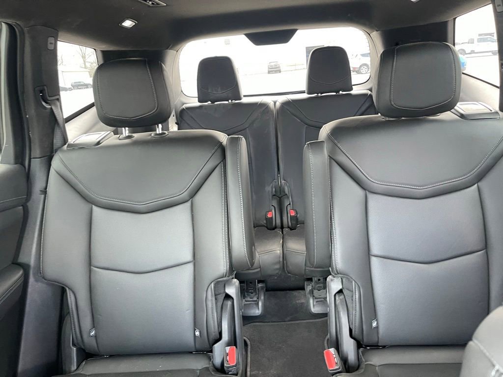Used 2025 Cadillac XT6 Premium Luxury image 12