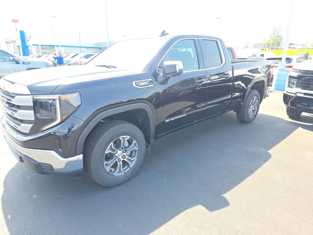 New 2026 GMC Sierra 1500 SLE w/ Preferred Package