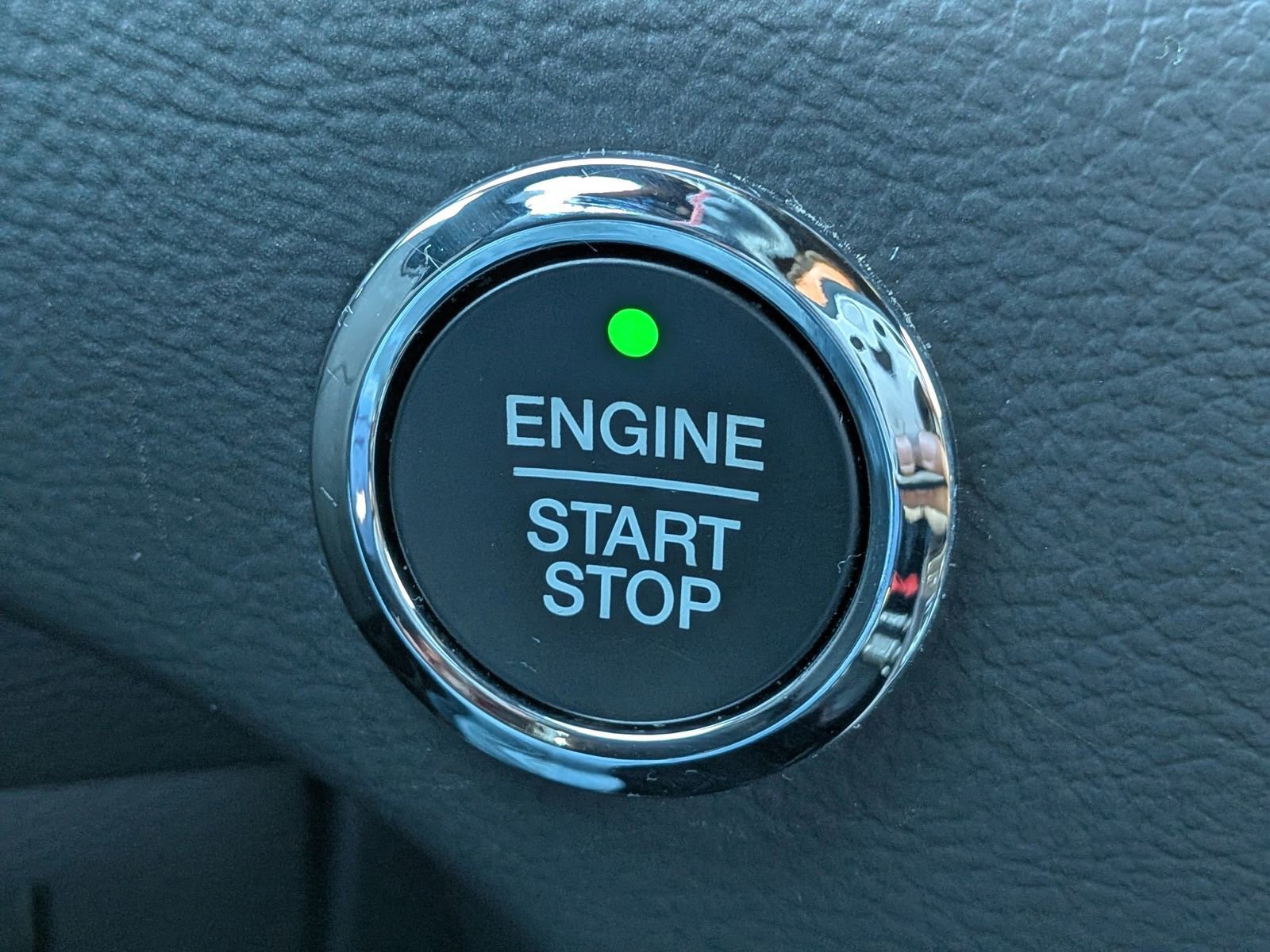 Certified 2024 Ford Edge ST-Line AWD/4WD image 32