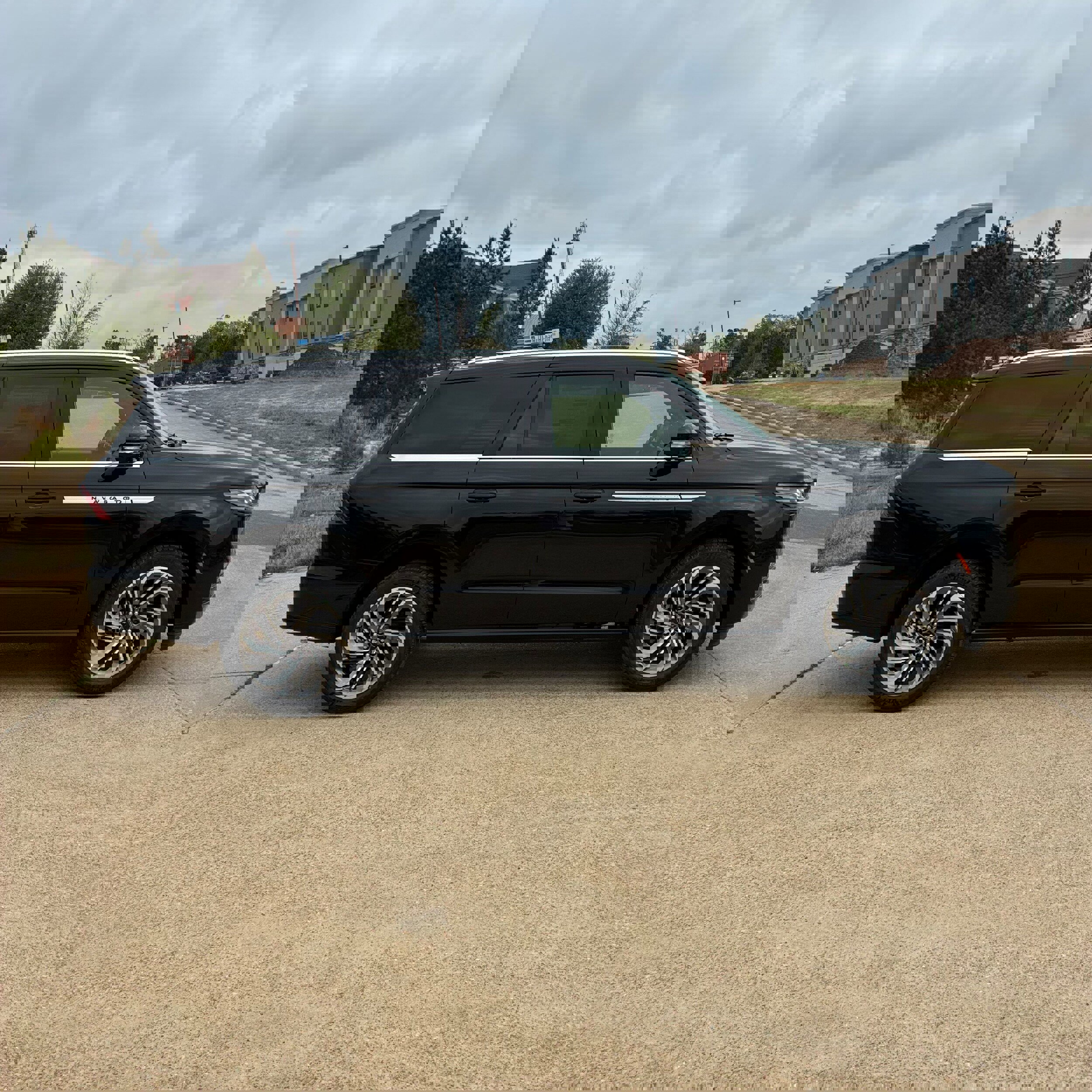 New 2026 Lincoln Navigator Reserve image 34