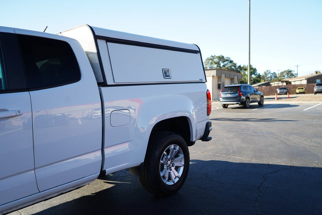 Used 2022 Chevrolet Colorado LT w/ Safety Package RWD image 23