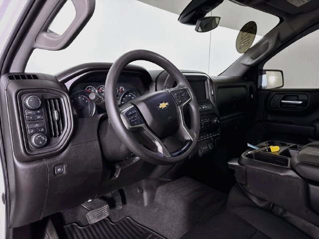 Used 2021 Chevrolet Silverado 1500 Custom w/ Safety Confidence Package AWD/4WD image 9