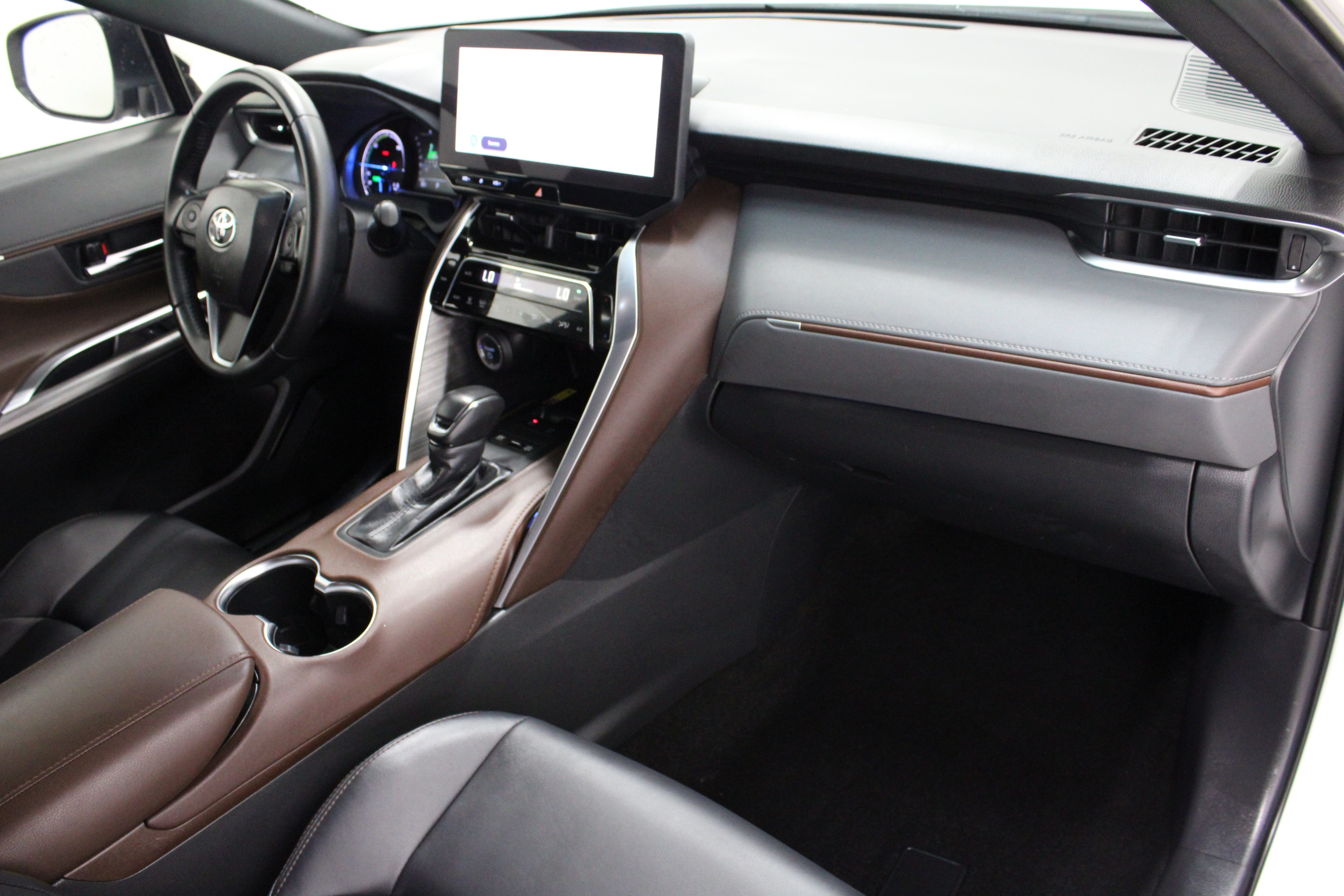Certified 2024 Toyota Venza XLE AWD/4WD image 35