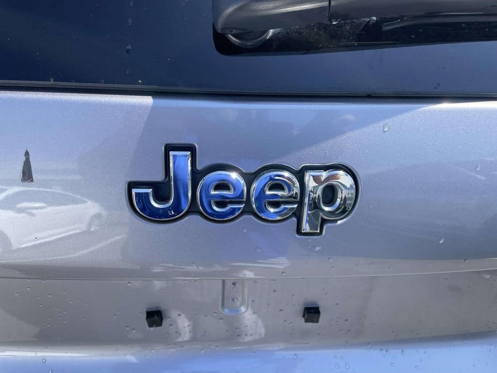 Used 2019 Jeep Cherokee Limited w/ Luxury Group image 28