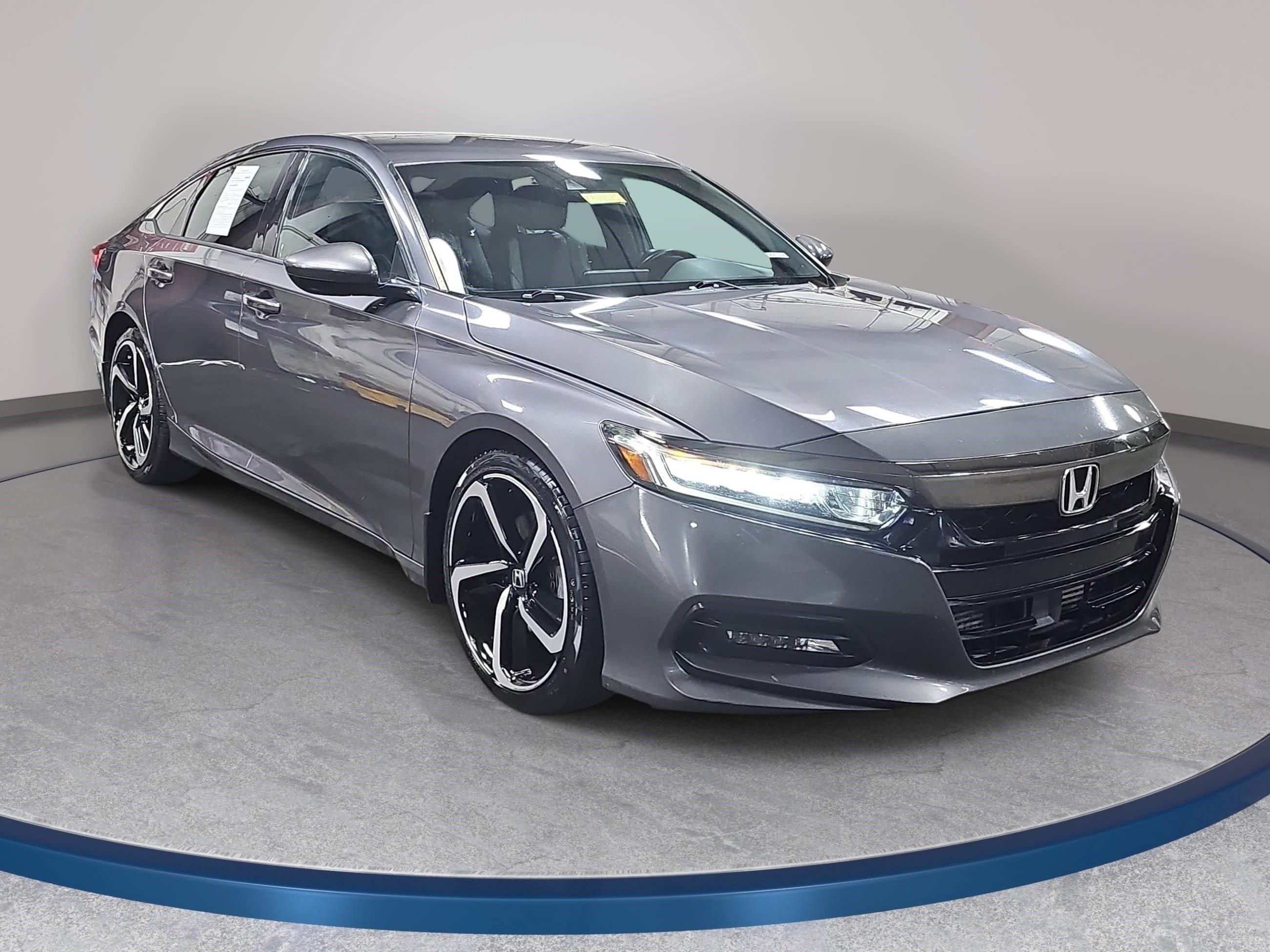 Used 2019 Honda Accord Sport image 3