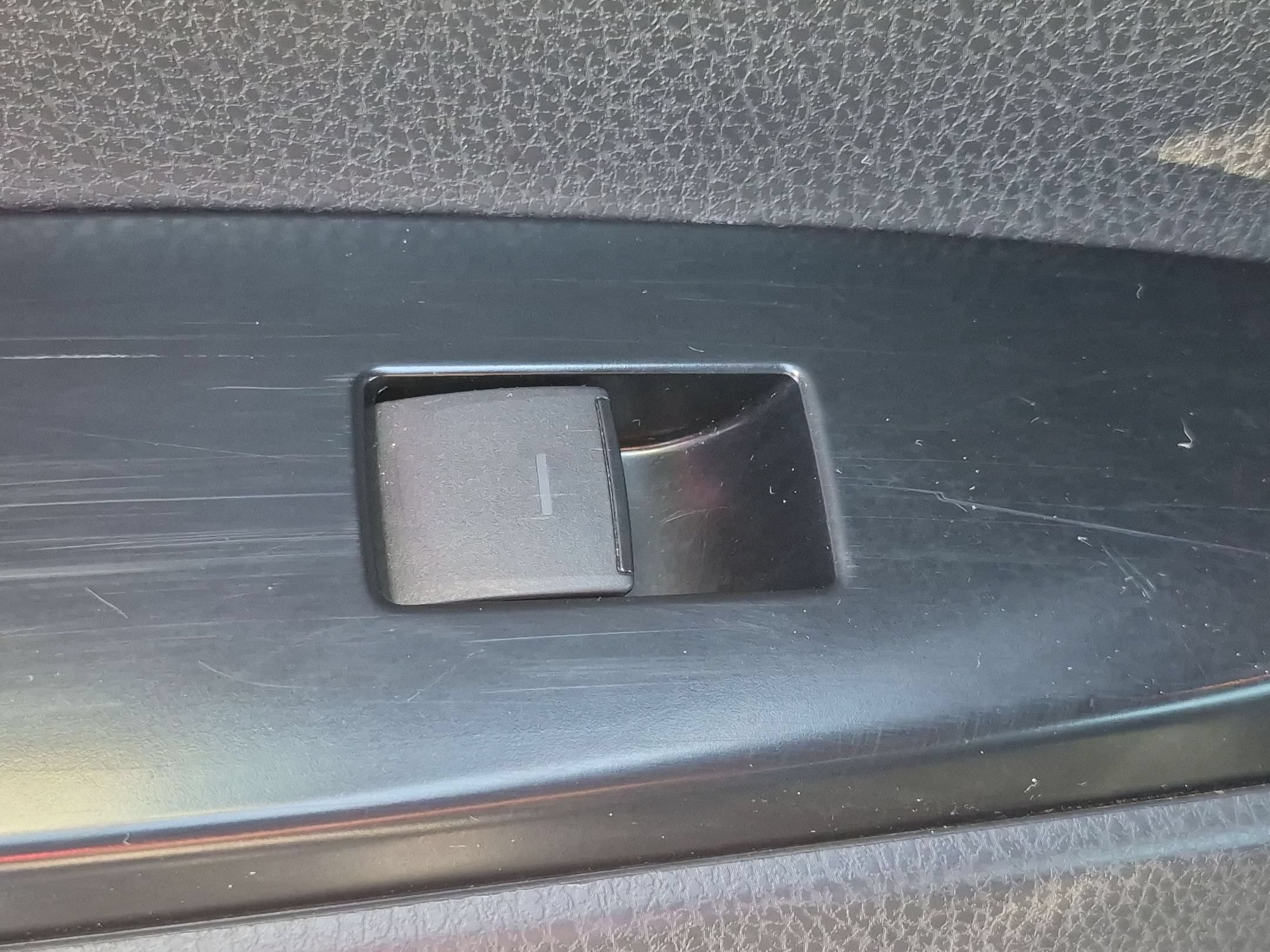Used 2025 Toyota Camry SE FWD image 29