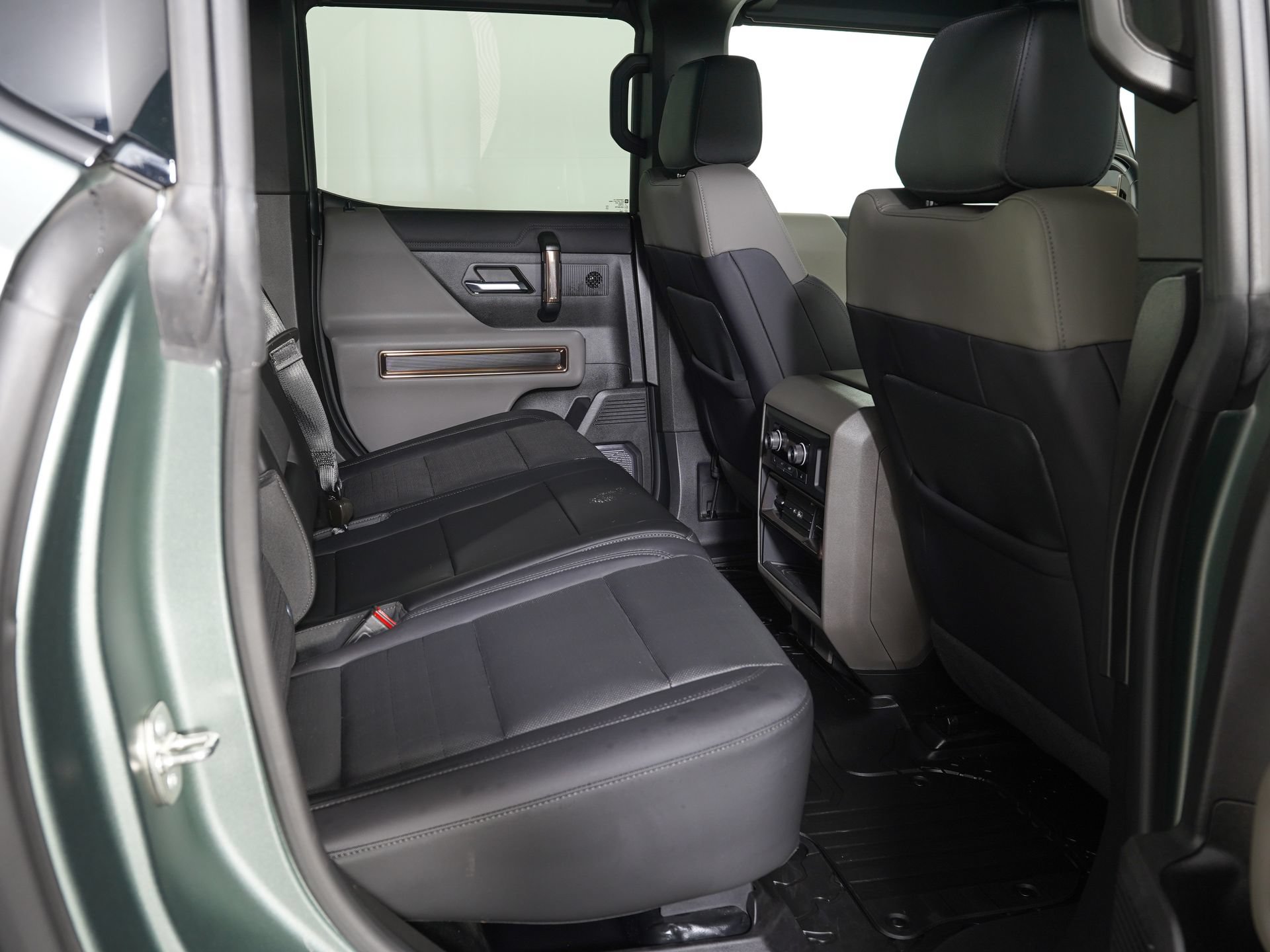 Used 2024 GMC Hummer EV 3X AWD/4WD image 9