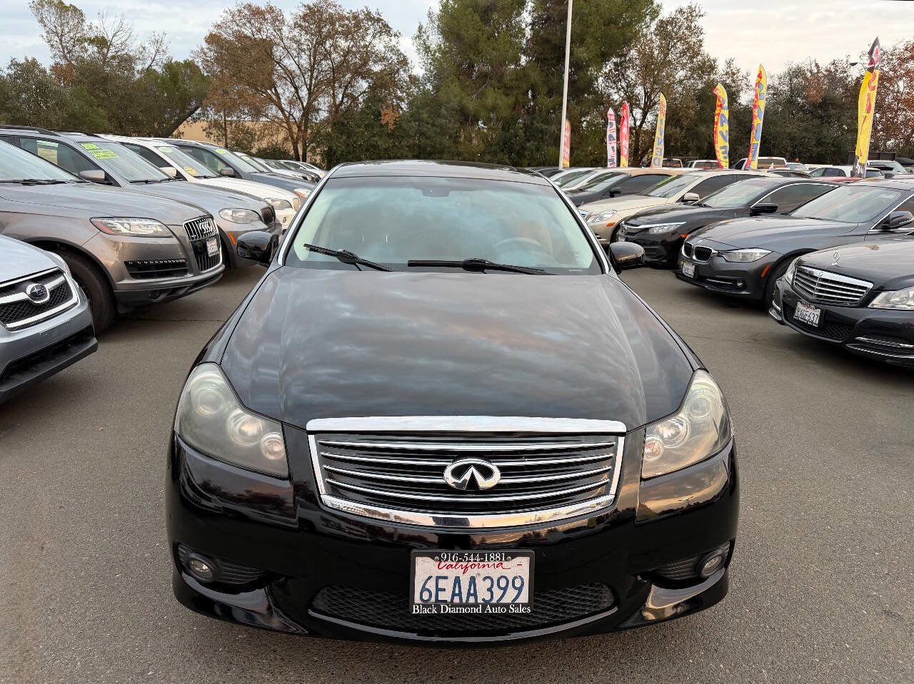 Used 2008 INFINITI M35 w/ Technology Pkg image 2