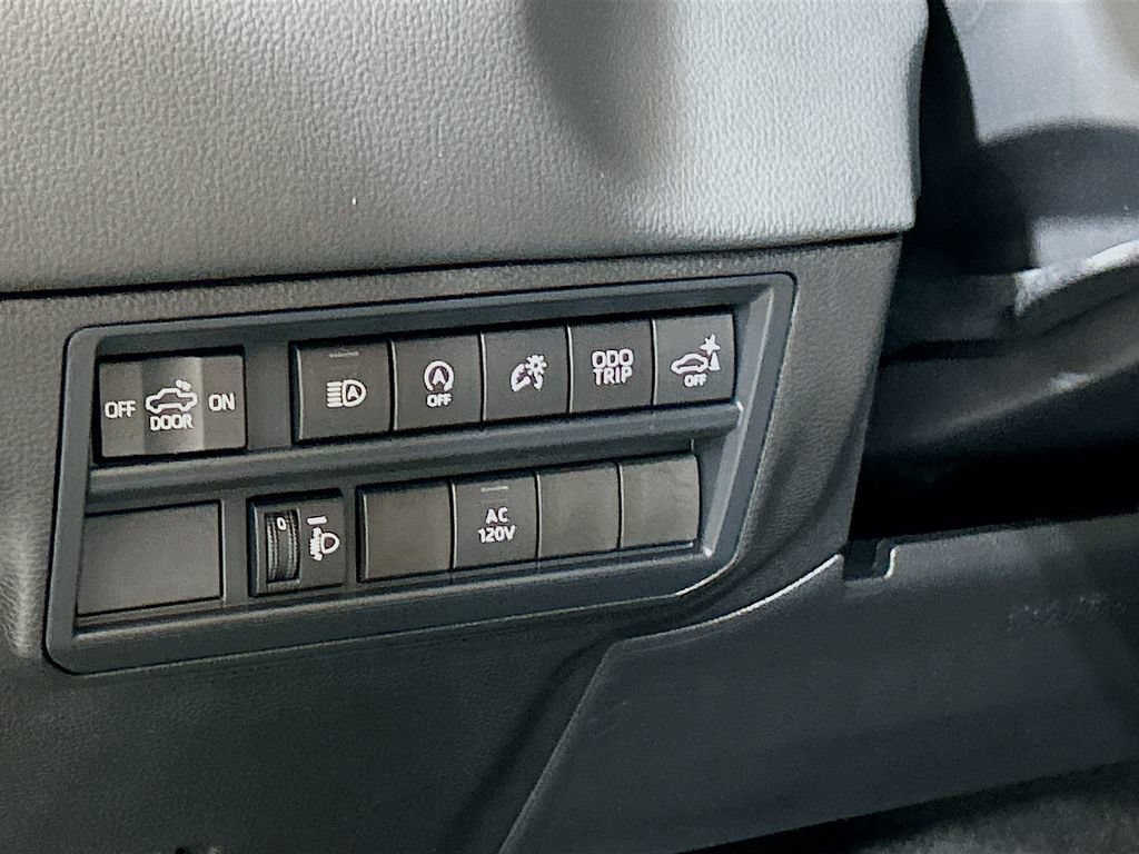 New 2026 Toyota Tundra Limited AWD/4WD image 11