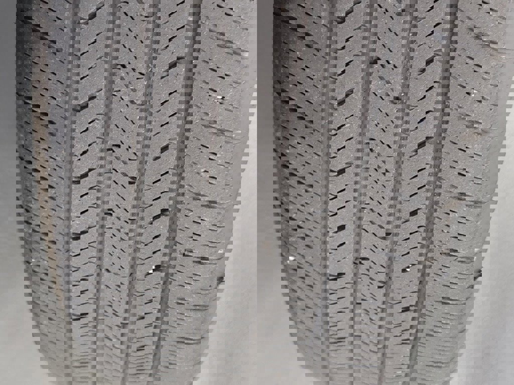 Certified 2025 Toyota Highlander LE image 30