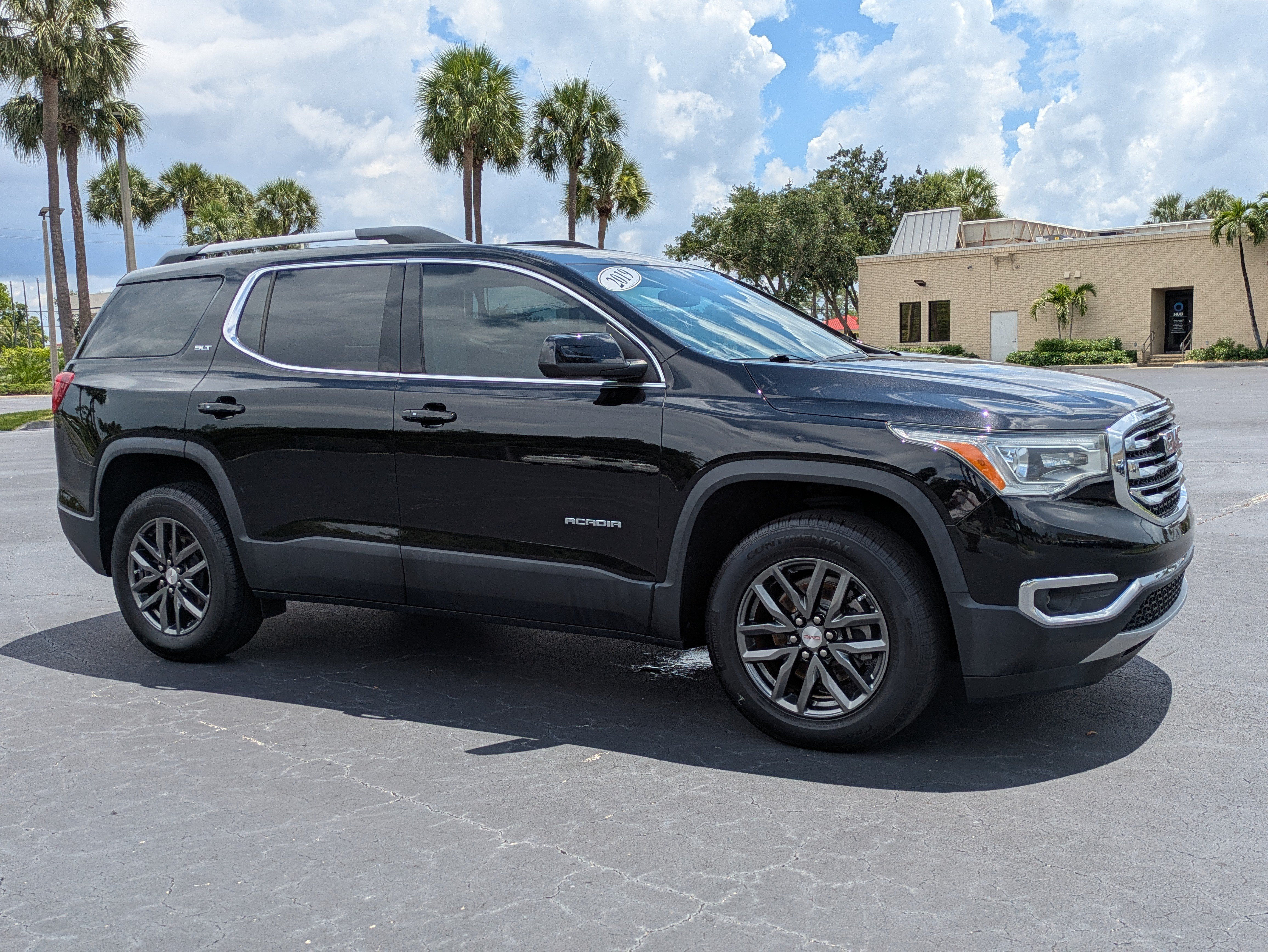 Used 2019 GMC Acadia SLT FWD image 7