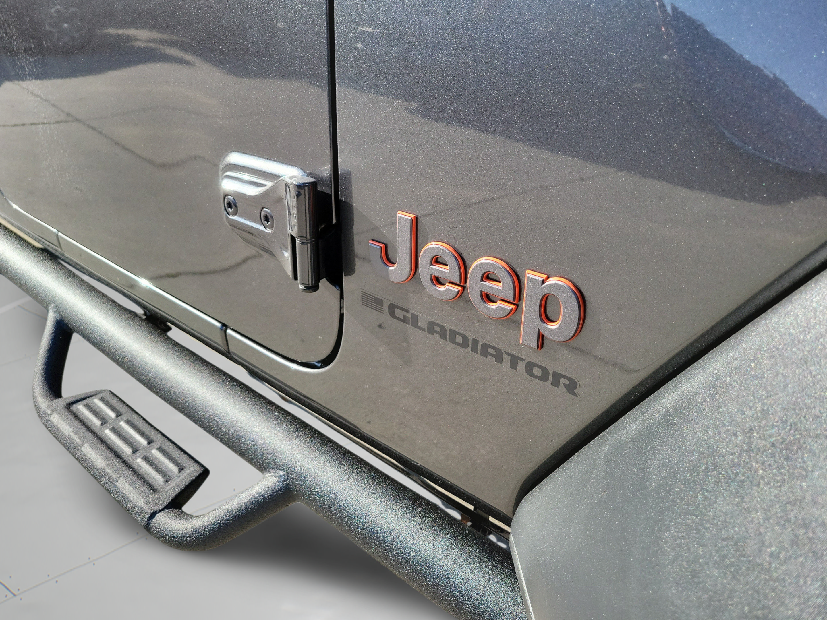 Used 2024 Jeep Gladiator Mojave AWD/4WD image 32