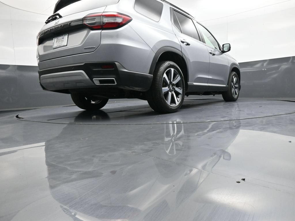 Certified 2023 Honda Pilot Touring image 36