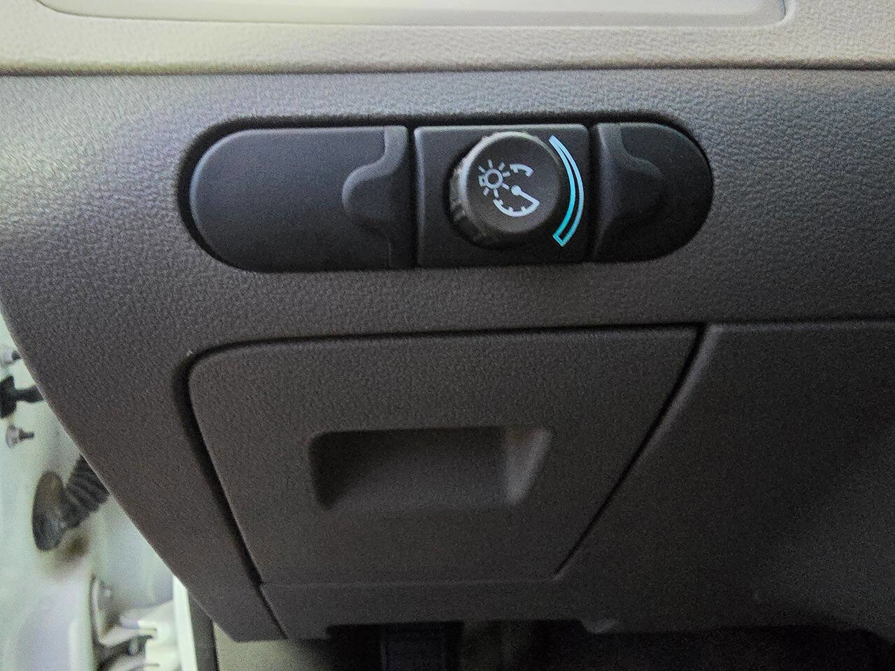 Used 2011 Chevrolet Malibu LS image 43