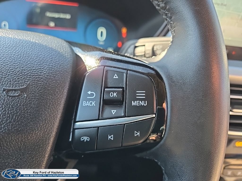Used 2024 Ford Escape Platinum AWD/4WD image 29