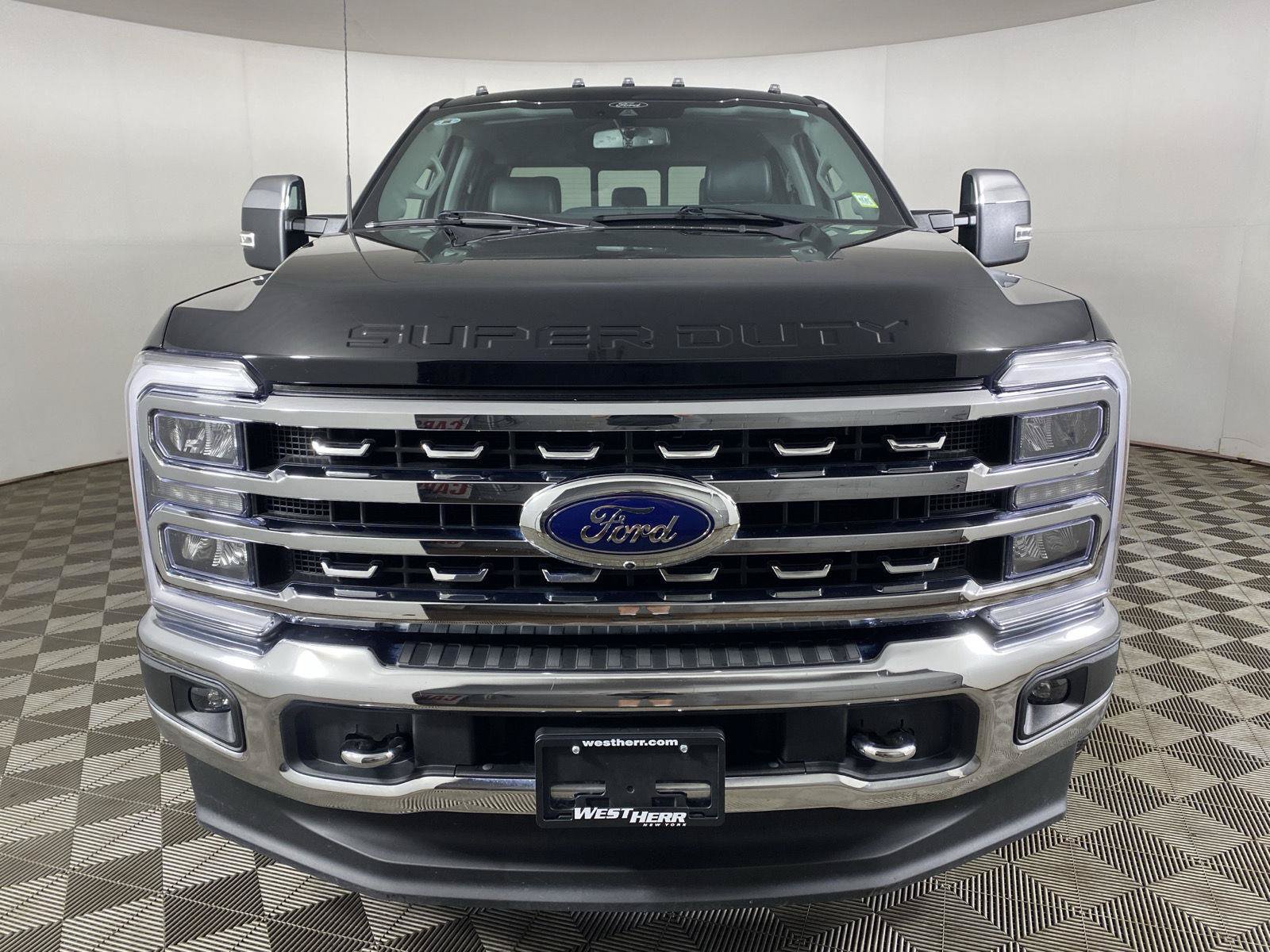 Used 2024 Ford F350 Lariat w/ Chrome Package AWD/4WD image 2