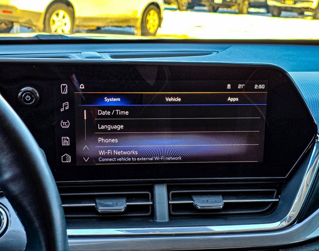 Certified 2024 Chevrolet Trax ACTIV w/ Driver Confidence Package image 8