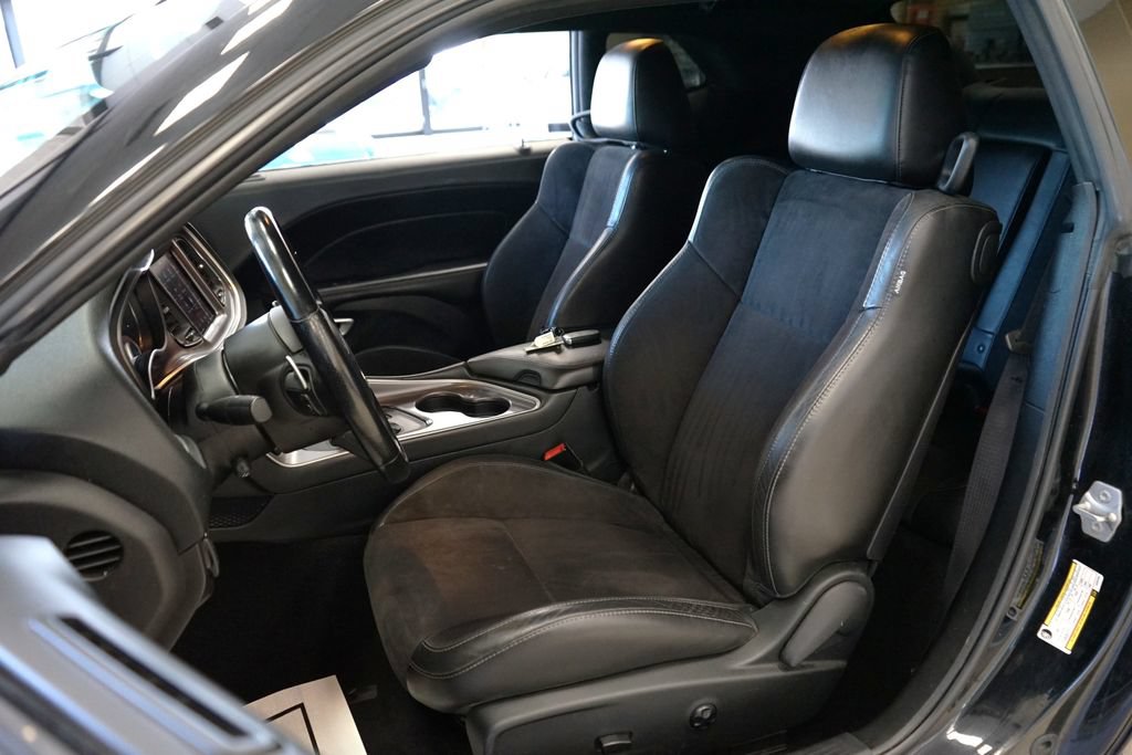 Used 2020 Dodge Challenger GT w/ Plus Package RWD image 2