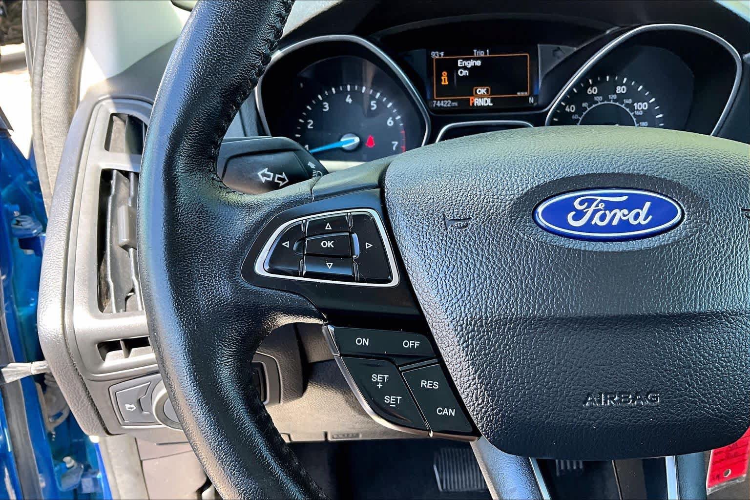 Used 2018 Ford Focus SE w/ Cold Weather Package FWD image 23