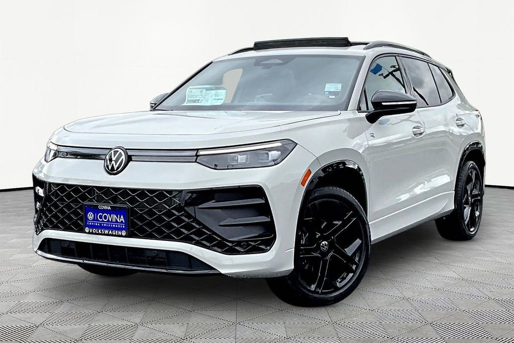 New 2026 Volkswagen Tiguan SE R-Line image 3