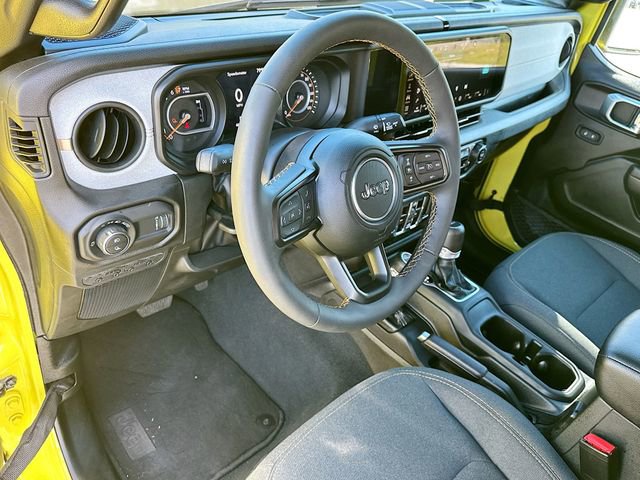 Used 2024 Jeep Gladiator Sport image 9
