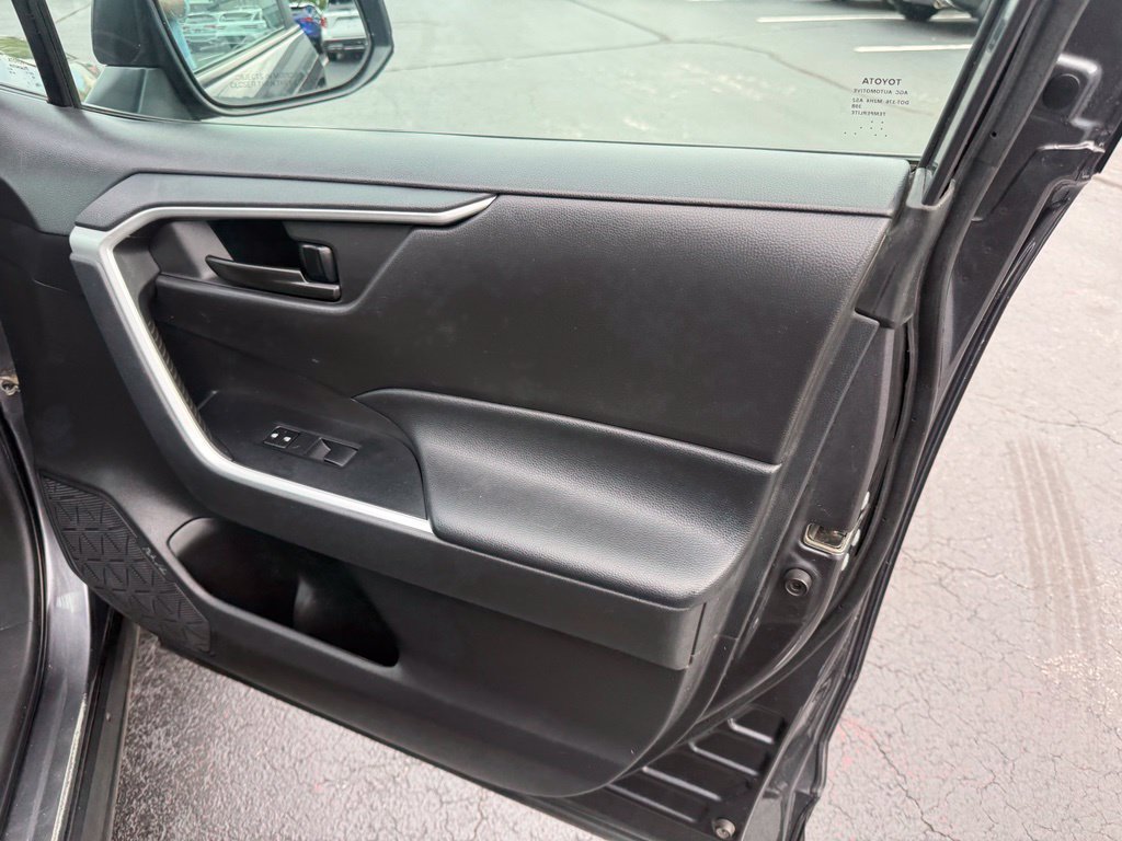 Certified 2023 Toyota RAV4 LE AWD/4WD image 21