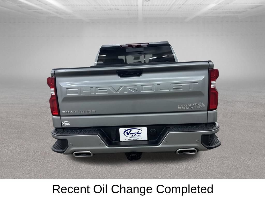Used 2025 Chevrolet Silverado 1500 High Country w/ High Country Premium Package AWD/4WD image 11