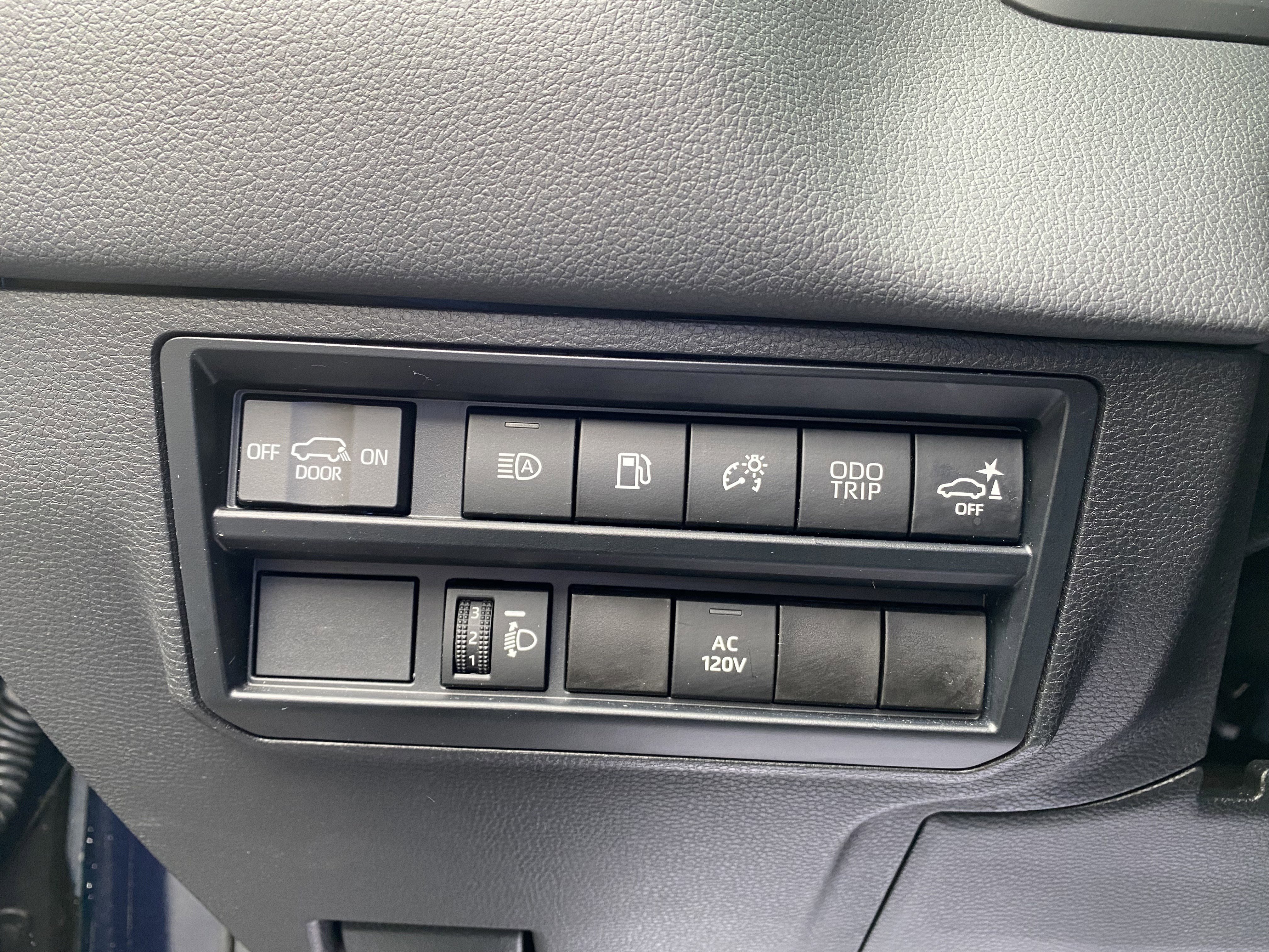 Used 2024 Toyota Sequoia SR5 w/ SR5 Premium Package image 18