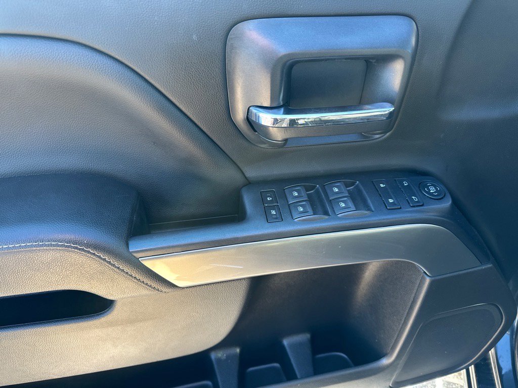 Used 2019 Chevrolet Silverado 1500 LT w/ All Star Edition image 10