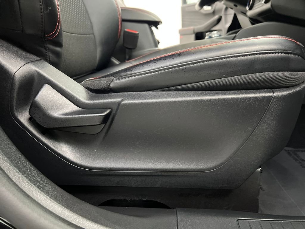 Used 2025 Ford Escape ST-Line image 23