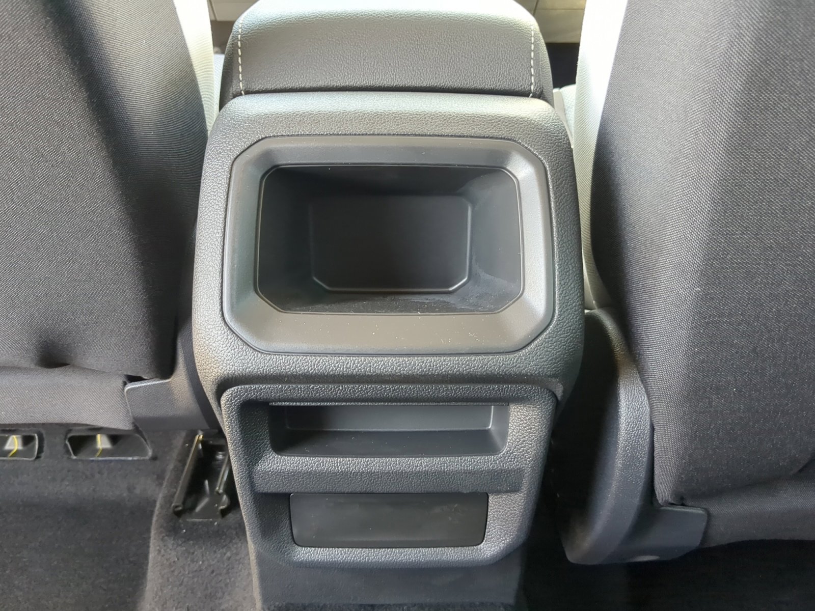 New 2025 Volkswagen Taos S image 31