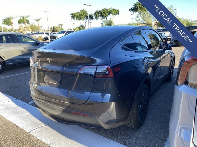 Used 2025 Tesla Model Y Long Range RWD image 4