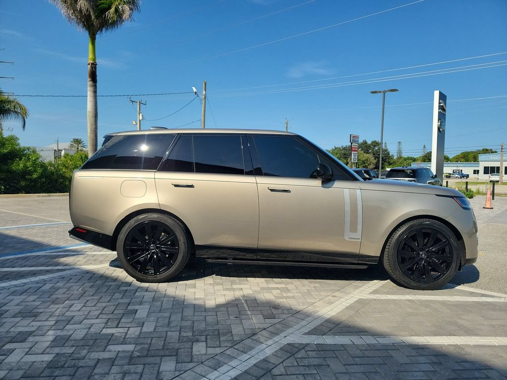 Certified 2024 Land Rover Range Rover Autobiography AWD/4WD image 6