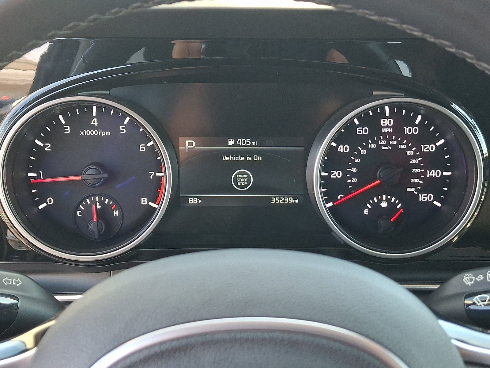 Used 2024 Kia Carnival EX FWD image 21