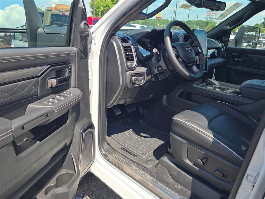 New 2027 RAM 2500 Limited AWD/4WD image 4