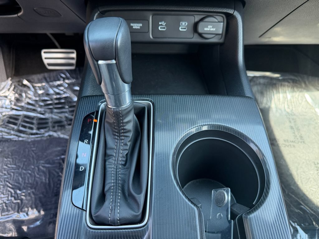 Used 2025 Honda Civic Sport image 25