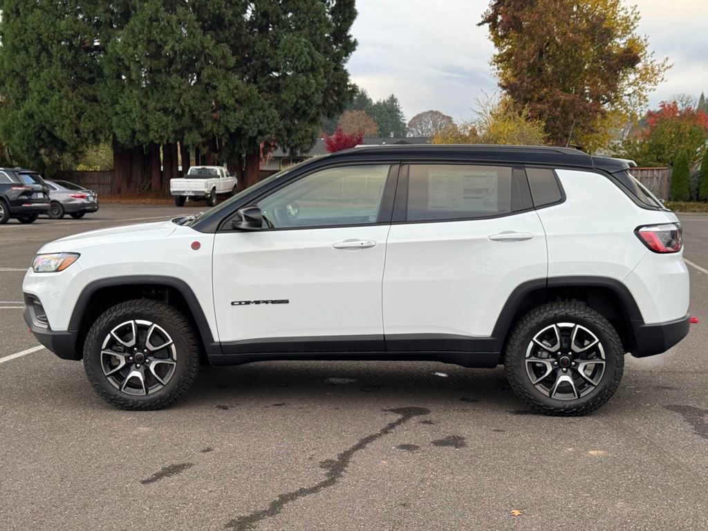 New 2026 Jeep Compass Trailhawk AWD/4WD image 2