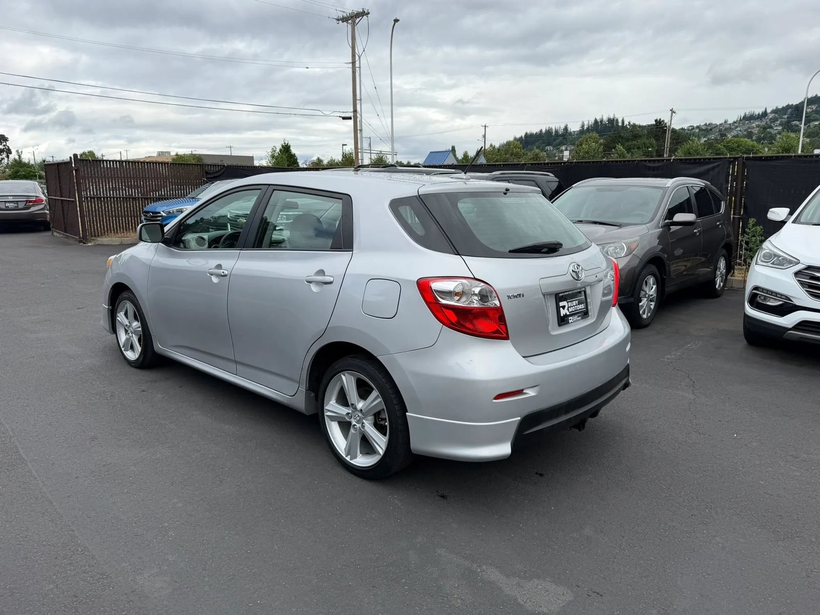 Used 2009 Toyota Matrix S FWD image 6